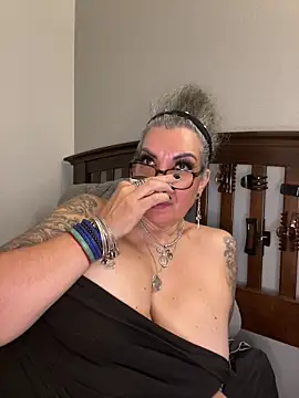 Snapshot of dieseldame1313 chatting on October 2025 01:40:01 AM dieseldame1313 online show from October 2025 01:40:01 AM