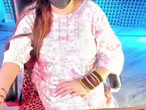 ShylaGill online show from September 2025 03:04:02 PM