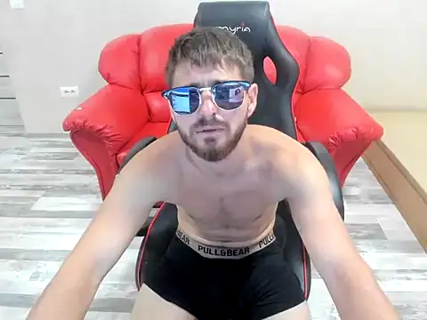 00Mark00 online show from September 2025 05:47:02 PM