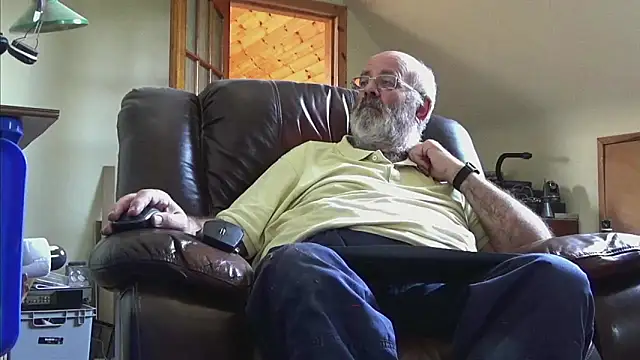 Snapshot of janzer13 chatting on September 2025 12:41:02 PM janzer13 online show from September 2025 12:41:02 PM