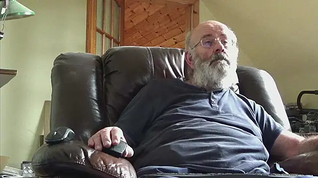 Snapshot of janzer13 chatting on October 2025 12:36:02 PM janzer13 online show from October 2025 12:36:02 PM