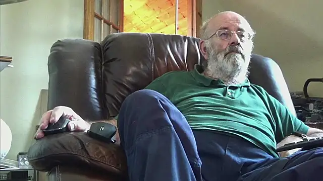 Snapshot of janzer13 chatting on October 2025 02:40:01 PM janzer13 online show from October 2025 02:40:01 PM