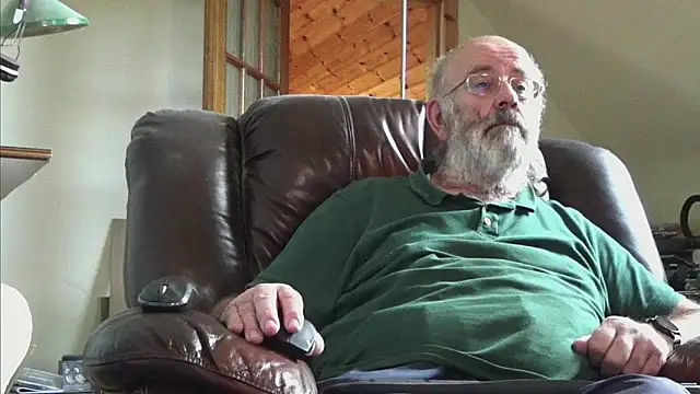 Snapshot of janzer13 chatting on November 2025 01:57:02 PM janzer13 online show from November 2025 01:57:02 PM