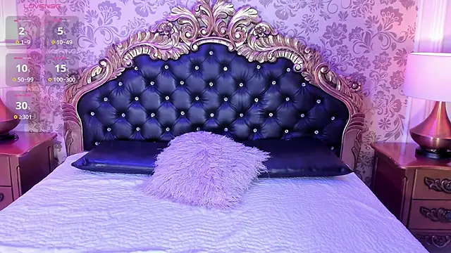 Snapshot of Lola_Pierce chatting on September 2025 12:17:02 PM Lola Pierce online show from September 2025 12:17:02 PM