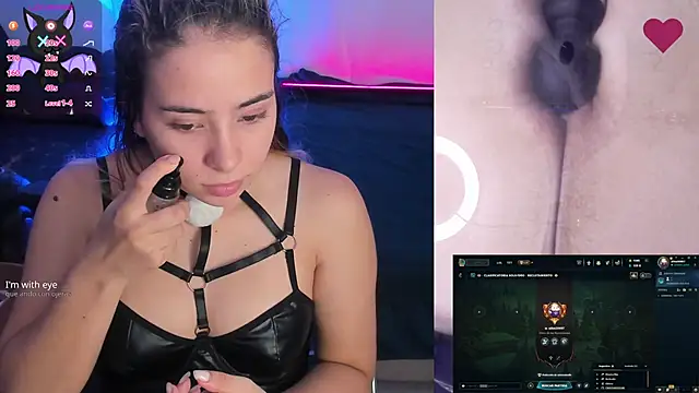 Aishelyng online show from October 2025 10:43:02 PM