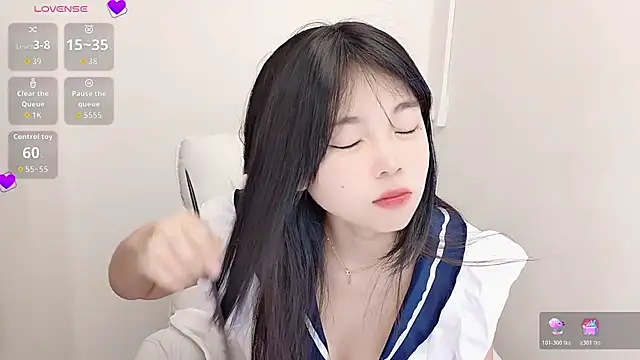 Snapshot of 9aunatiis chatting on October 2025 05:58:02 PM 9aunatiis online show from October 2025 05:58:02 PM