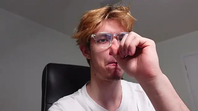 Logan Fraser online show from October 2025 02:53:01 PM