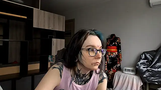 HighelikeGirl online show from October 2025 07:51:02 AM