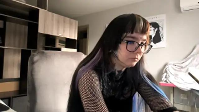 HighelikeGirl online show from November 2025 06:58:02 AM