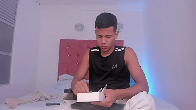 KingStark  online show from October 2025 11:30:02 AM