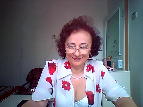 Snapshot of Julia54391 chatting on October 2025 08:47:02 AM Julia54391 online show from October 2025 08:47:02 AM