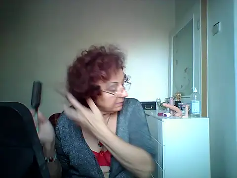 Snapshot of Julia54391 chatting on October 2025 08:37:01 AM Julia54391 online show from October 2025 08:37:01 AM