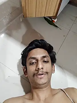 yung cplz online show from October 2025 06:58:01 PM