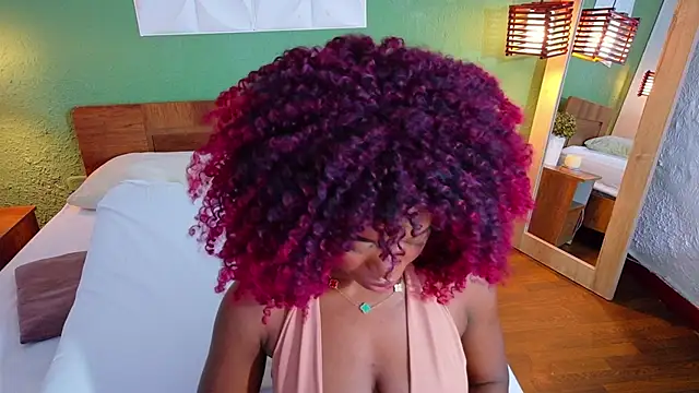 Chocolatte dreams online show from September 2025 01:22:02 PM