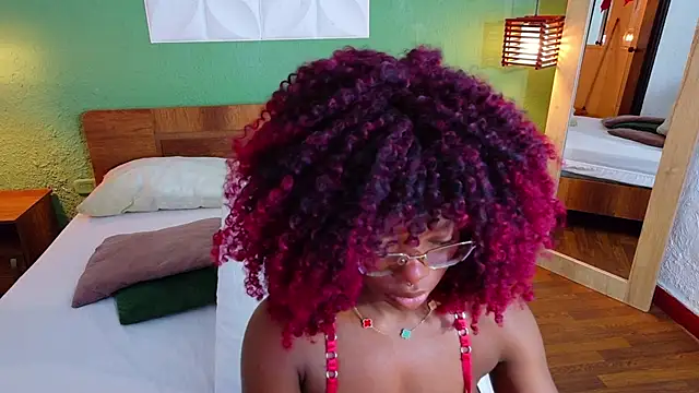 Chocolatte dreams online show from October 2025 01:17:02 PM