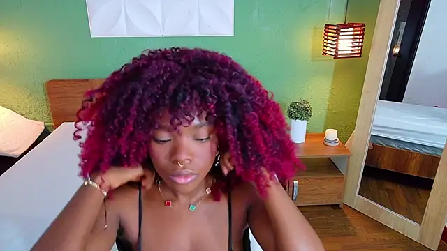 Chocolatte dreams online show from October 2025 12:28:02 PM