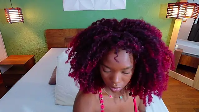 Chocolatte dreams online show from October 2025 01:12:02 PM