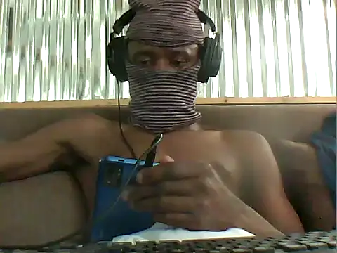 Snapshot of bobothehobo chatting on September 2025 11:54:01 AM bobothehobo online show from September 2025 11:54:01 AM