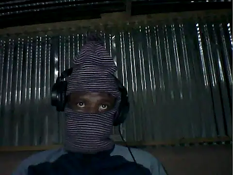 Snapshot of bobothehobo chatting on September 2025 11:16:01 PM bobothehobo online show from September 2025 11:16:01 PM