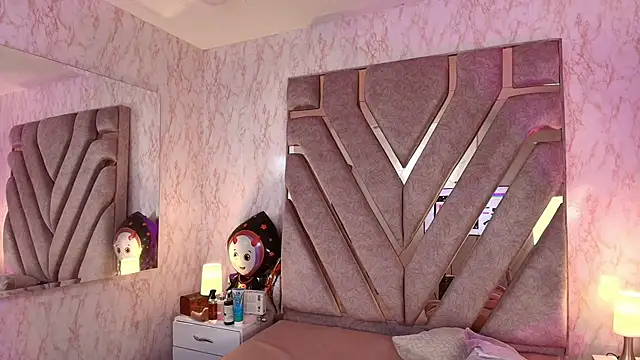 Snapshot of redd_pandaa chatting on October 2025 03:28:02 AM redd pandaa online show from October 2025 03:28:02 AM