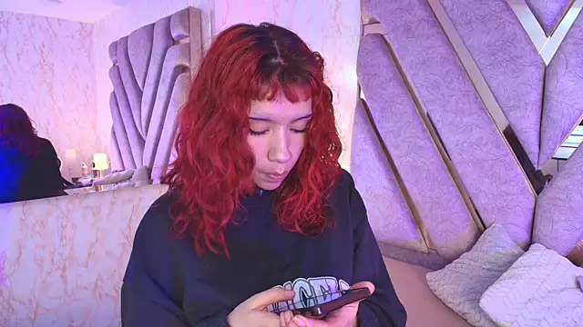 Snapshot of redd_pandaa chatting on November 2025 03:40:01 AM redd pandaa online show from November 2025 03:40:01 AM