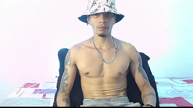 Daniel laverde online show from October 2025 07:55:01 PM