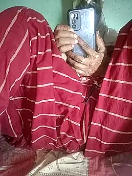 Hotty-Monaa online show from October 2025 05:04:02 PM