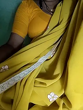 Hotty-Monaa online show from October 2025 05:02:02 PM