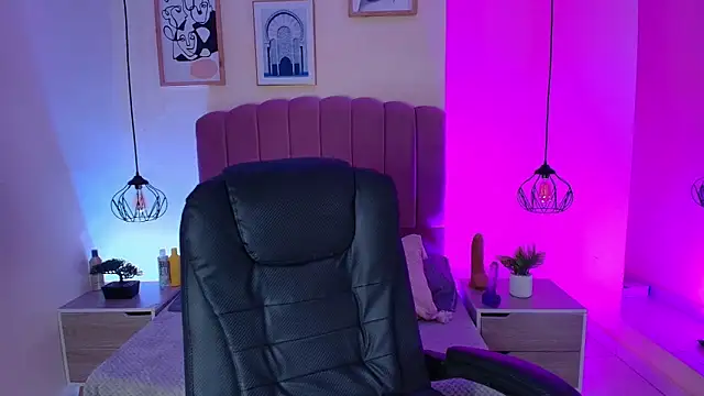 Snapshot of Velissia_gh chatting on October 2025 07:37:01 PM Velissia gh online show from October 2025 07:37:01 PM