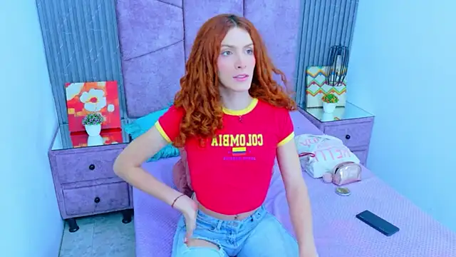 Snapshot of Emma_Lodge chatting on November 2025 07:24:01 PM Emma Lodge online show from November 2025 07:24:01 PM