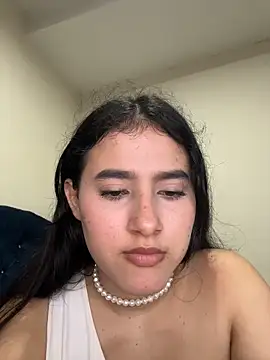 Snapshot of vikysexy283 chatting on November 2025 05:57:01 AM vikysexy283 online show from November 2025 05:57:01 AM