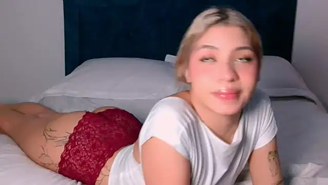 Snapshot of angelinhaaa chatting on October 2025 04:30:02 PM angelinhaaa online show from October 2025 04:30:02 PM