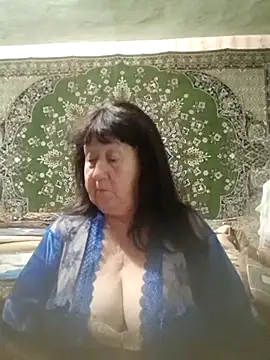 CrystalLime6411 online show from October 2025 06:09:01 PM