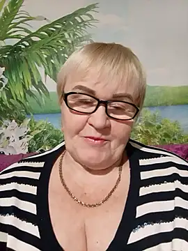 VioletSweet5566 online show from November 2025 03:58:02 PM