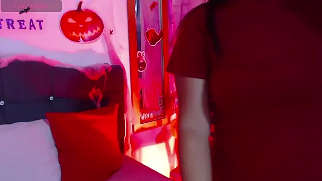 Snapshot of SamantaSweett_ chatting on October 2025 01:01:01 PM SamantaSweett online show from October 2025 01:01:01 PM