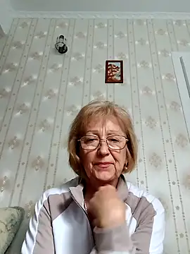 AlikaSwan5821 online show from October 2025 01:30:02 PM