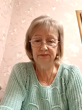 AlikaSwan5821 online show from October 2025 12:11:01 PM