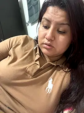 Snapshot of naomy26 chatting on November 2025 04:01:02 AM naomy26 online show from November 2025 04:01:02 AM