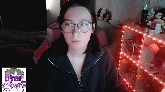 Snapshot of s_cara chatting on October 2025 11:33:02 AM s cara online show from October 2025 11:33:02 AM