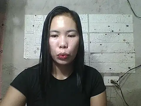 Snapshot of pinaysinglemommm chatting on September 2025 09:05:01 PM pinaysinglemommm online show from September 2025 09:05:01 PM