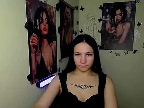 Em7MaA online show from October 2025 12:17:02 PM