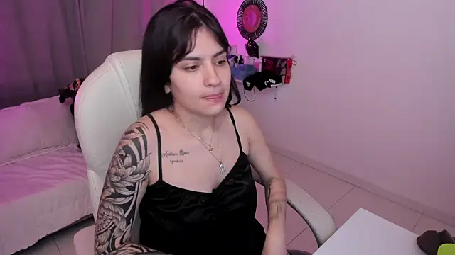 kurito  online show from October 2025 04:10:02 AM