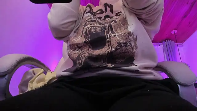 kurito  online show from November 2025 03:18:02 AM