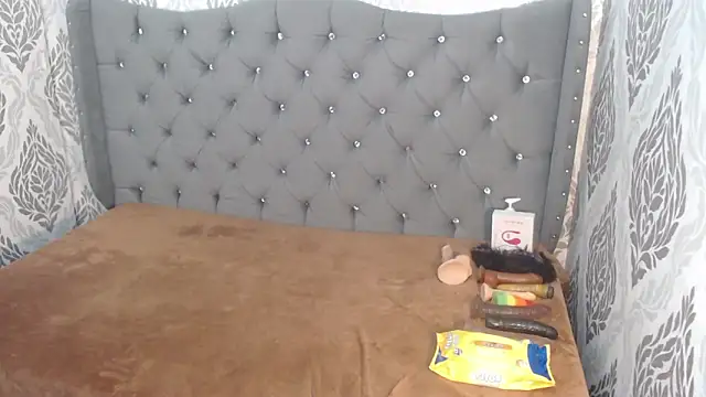 katheblows online show from October 2025 12:36:01 PM