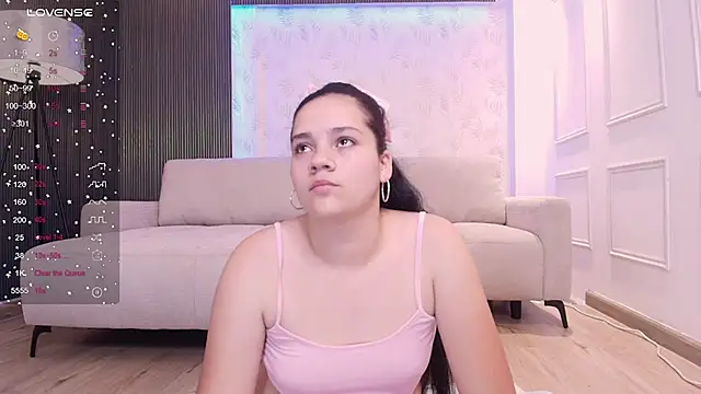 karlie small online show from October 2025 07:54:01 PM