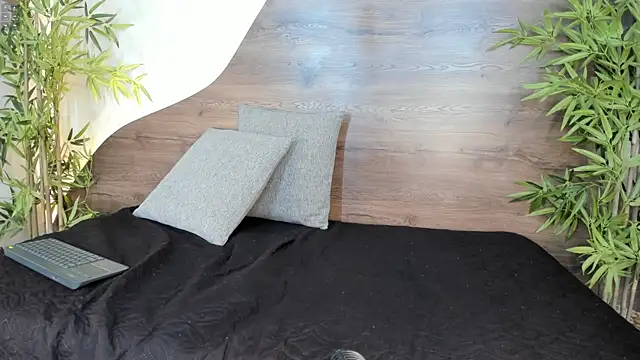 katia cute online show from October 2025 11:51:02 AM