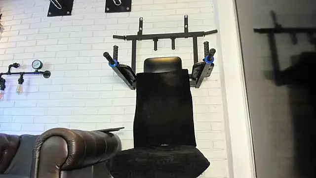 Snapshot of ItaloMoore chatting on October 2025 11:29:02 AM ItaloMoore online show from October 2025 11:29:02 AM