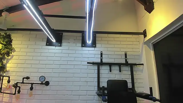 Snapshot of ItaloMoore chatting on November 2025 11:09:02 AM ItaloMoore online show from November 2025 11:09:02 AM