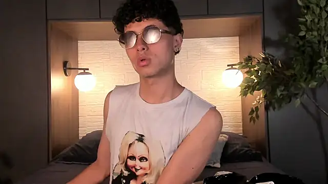 NoahDupont online show from September 2025 07:47:01 PM