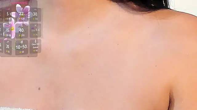 VioletHilton online show from October 2025 07:03:02 PM